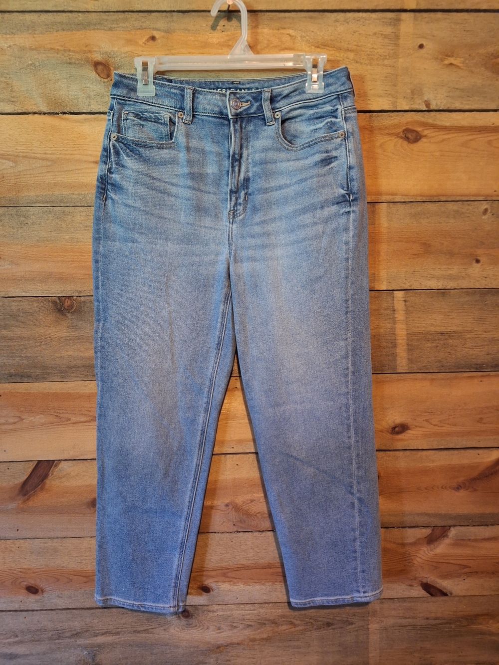American Eagle Outfitters Women's Straight-Leg Jeans in Faded Blue Wash